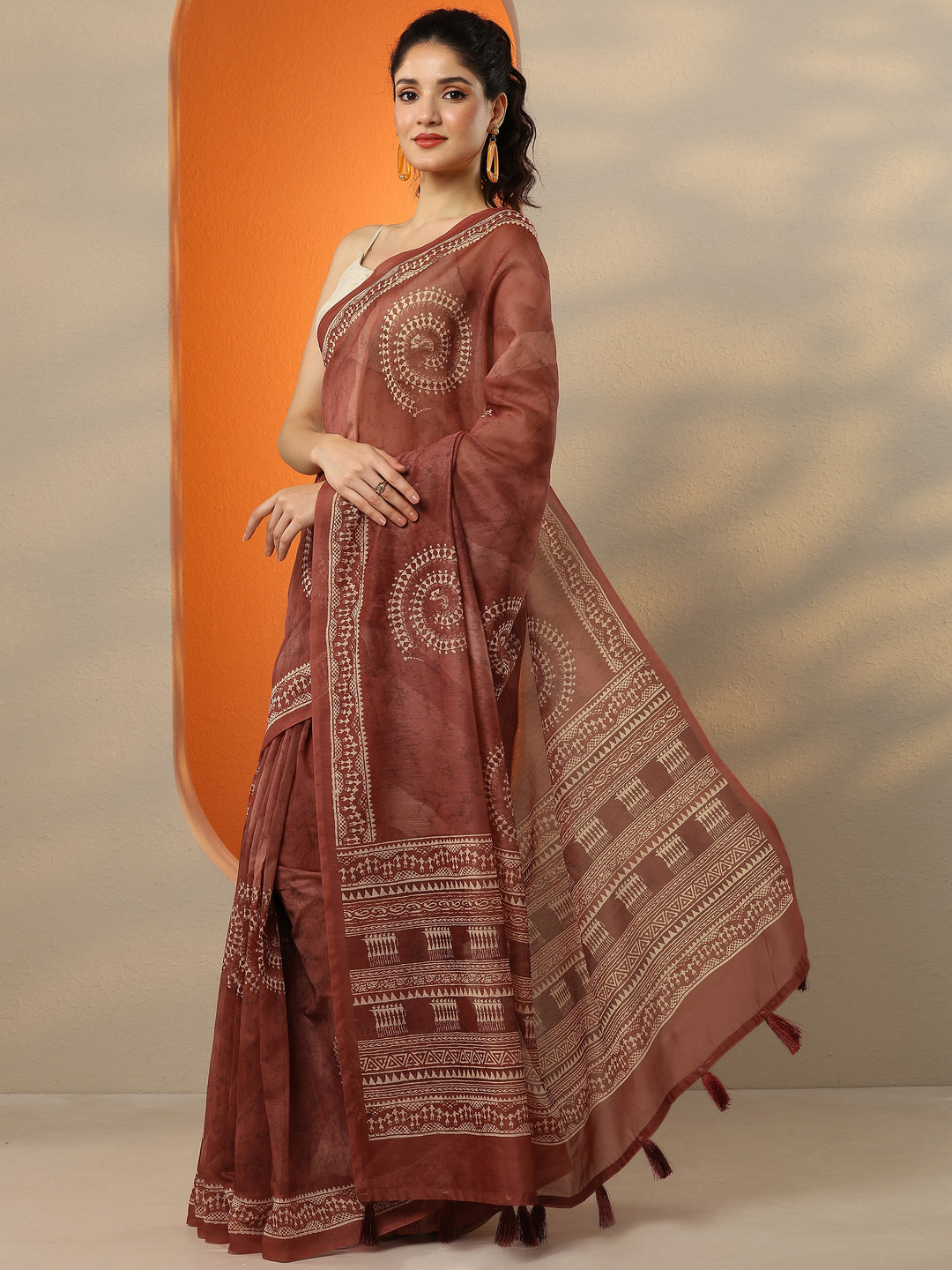  Brown Printed Silk Blend Saree With Unstitched Blouse Piece 