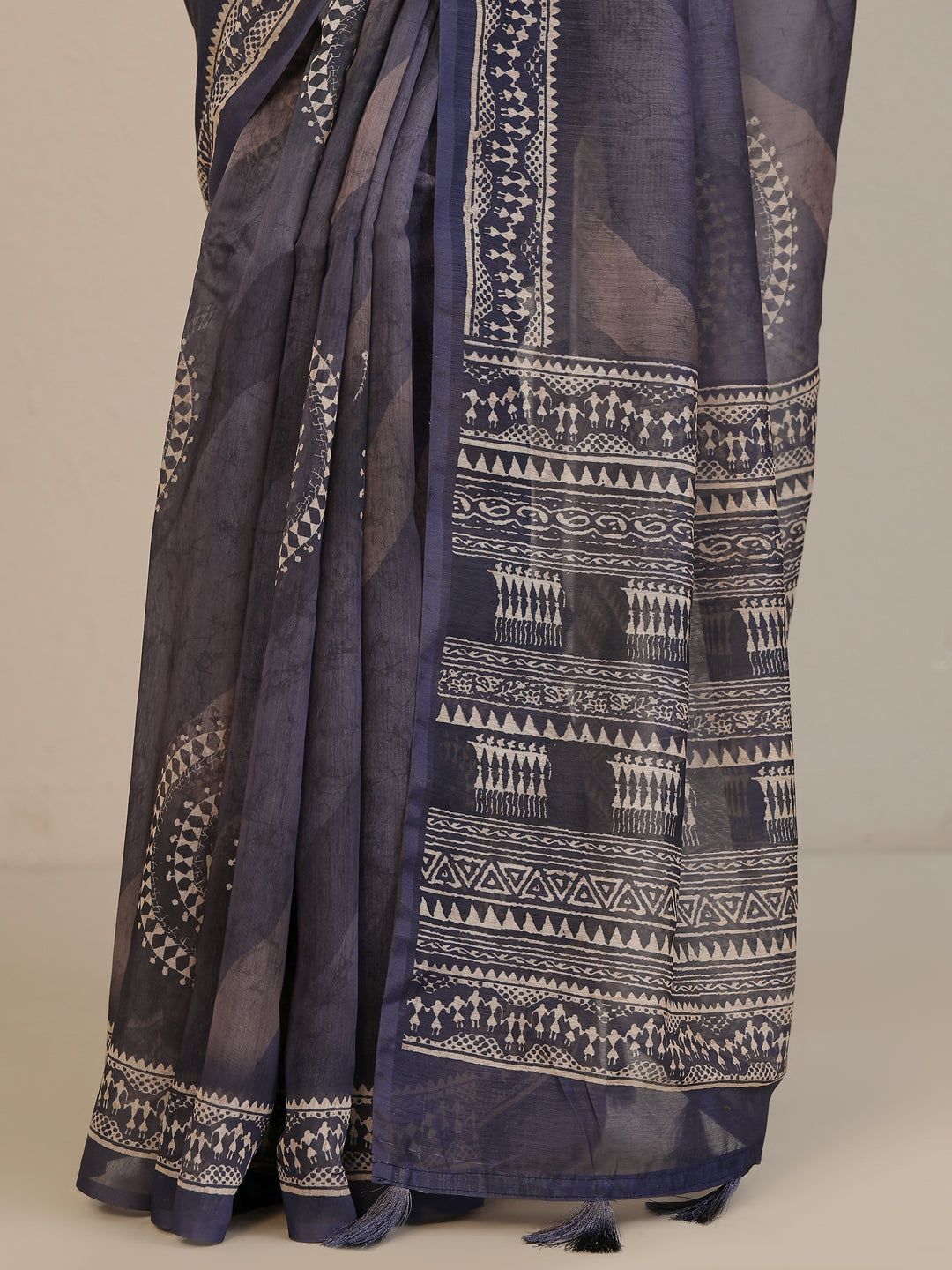  Grey Printed Silk Blend Saree With Unstitched Blouse Picece 
