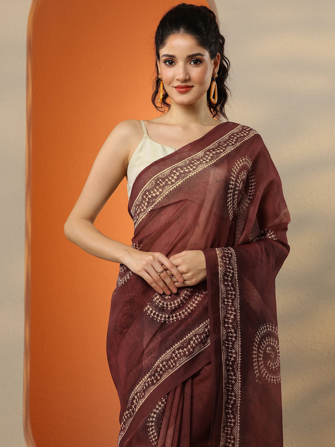  Brown Printed Silk Blend Saree With Unstitched Blouse Picece 