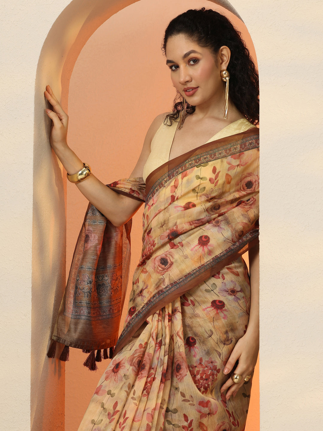  Beige Printed Silk Blend Saree With Unstitched Blouse Piece 