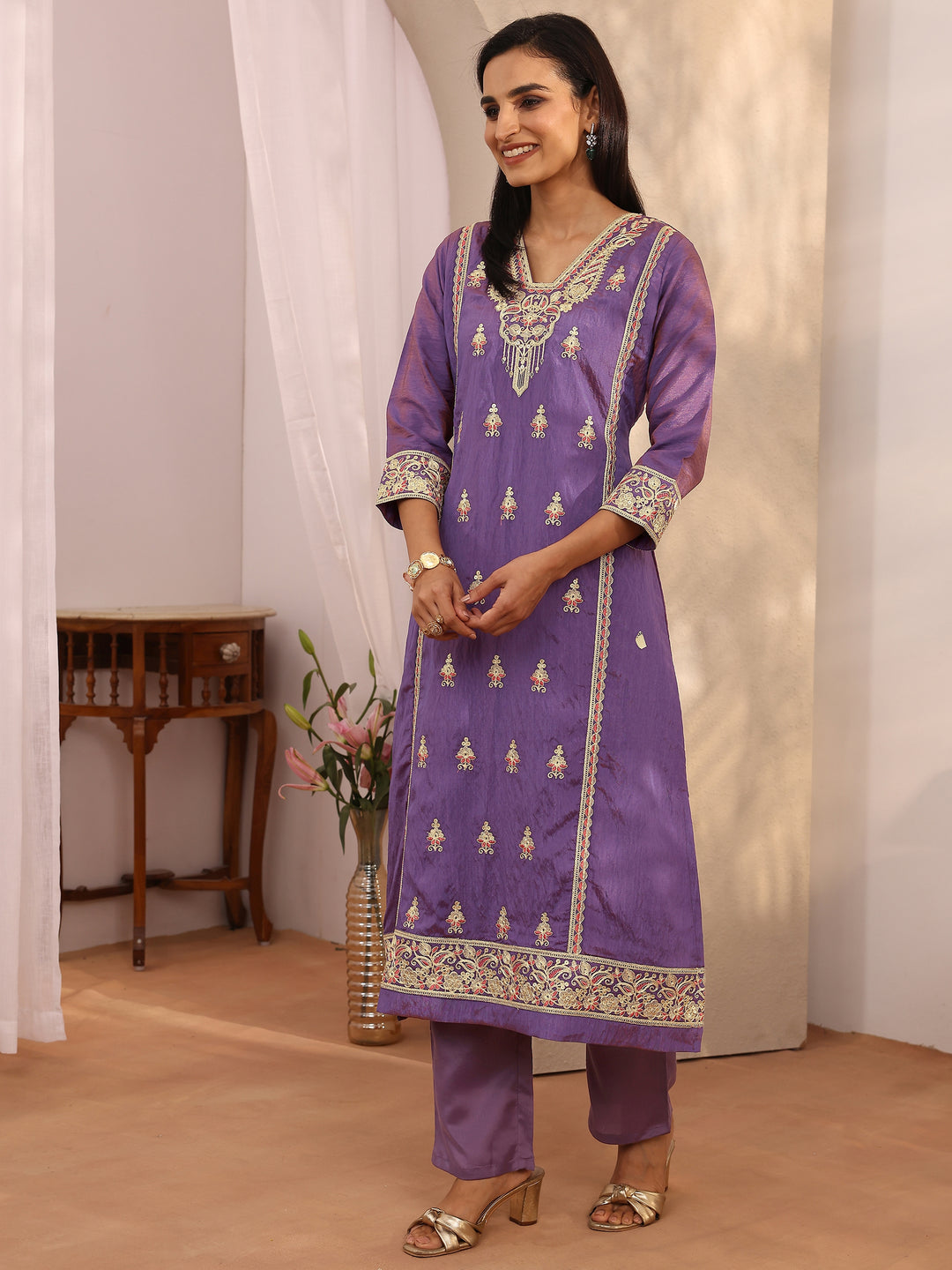  Purple Embroidered Silk blend Straight Suit Set With Dupatta 