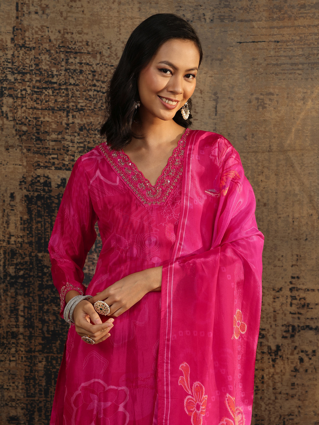  Libas Art Pink Embroidered Silk Blend Straight Suit Set With Dupatta 