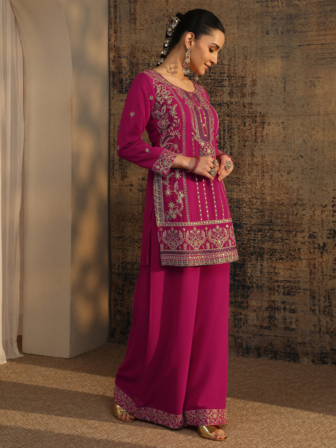  Libas Art Pink Embroidered Chinon Straight Suit Set With Dupatta 