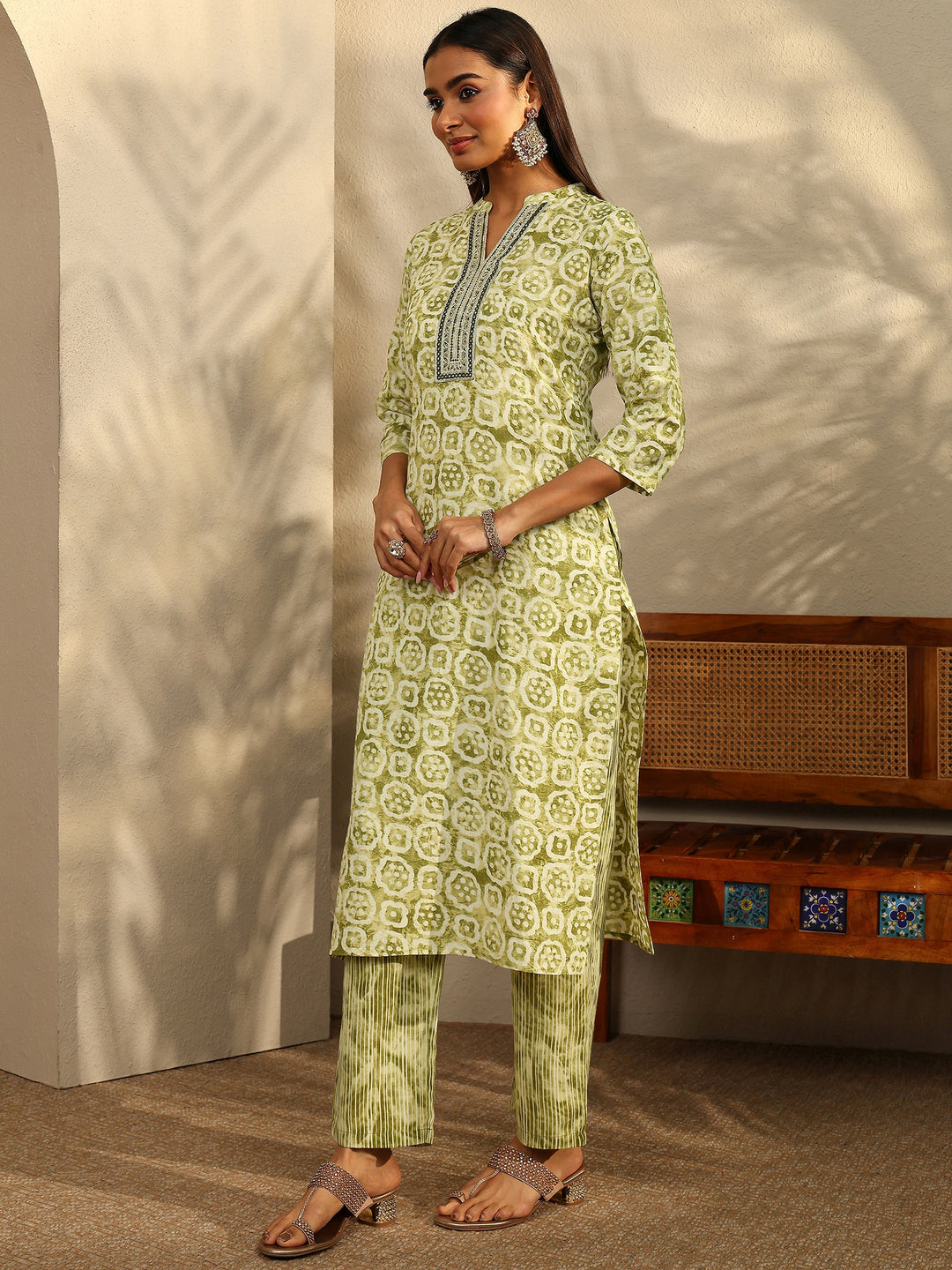  Green Printed Cotton Blend Straight Suit Set With Dupatta 