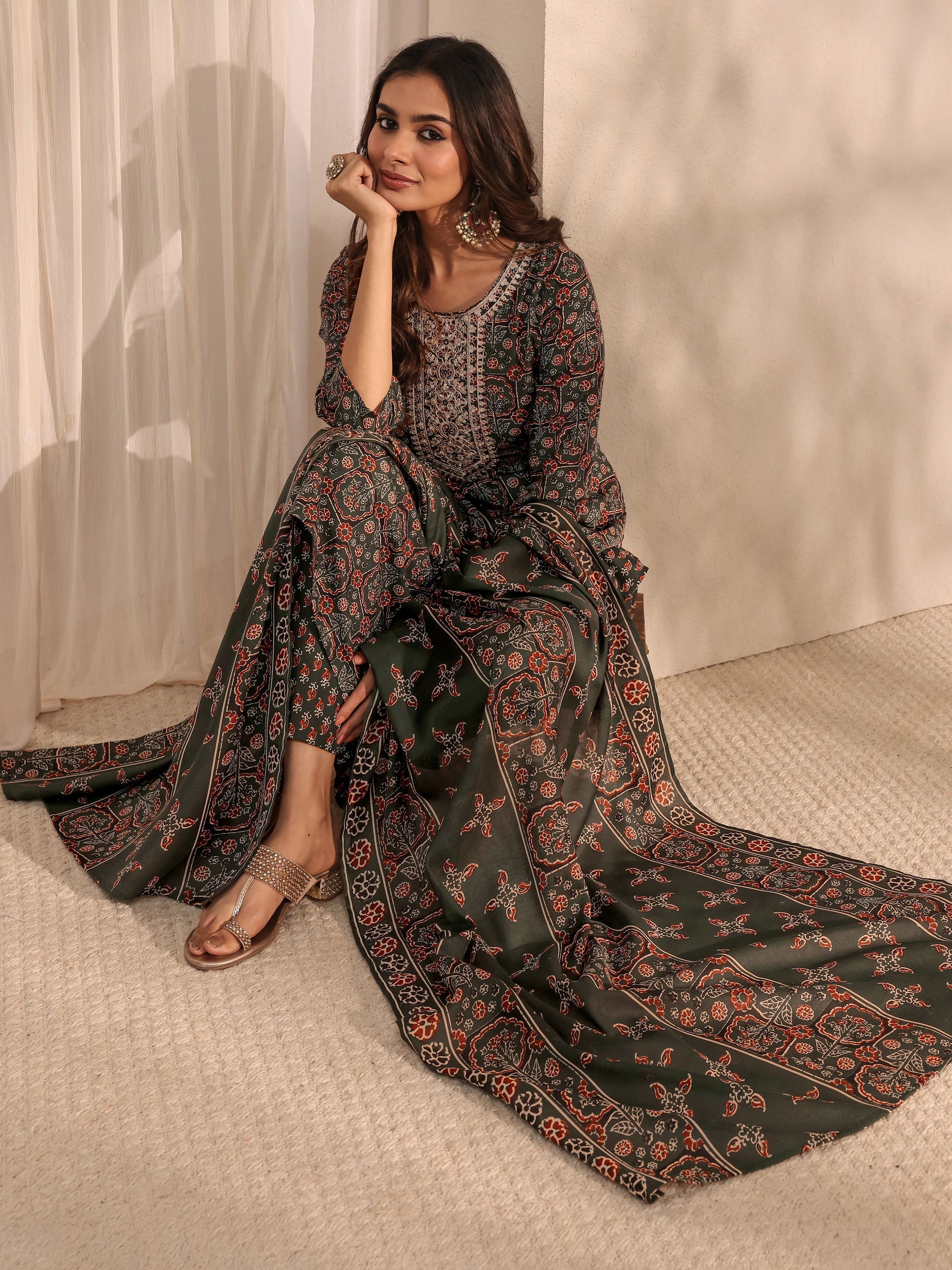 libas Green Ajrak Printed Cotton Blend Straight Suit Set With Dupatta-picture-47