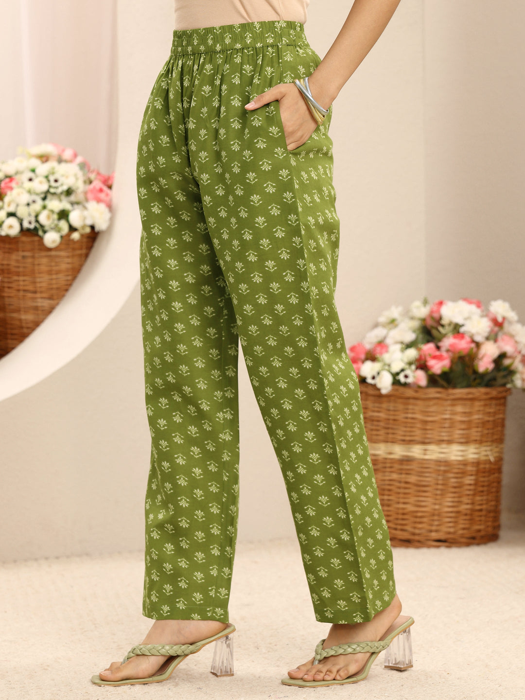  Green Floral Printed Cotton Blend Straight Suit Set With Dupatta 