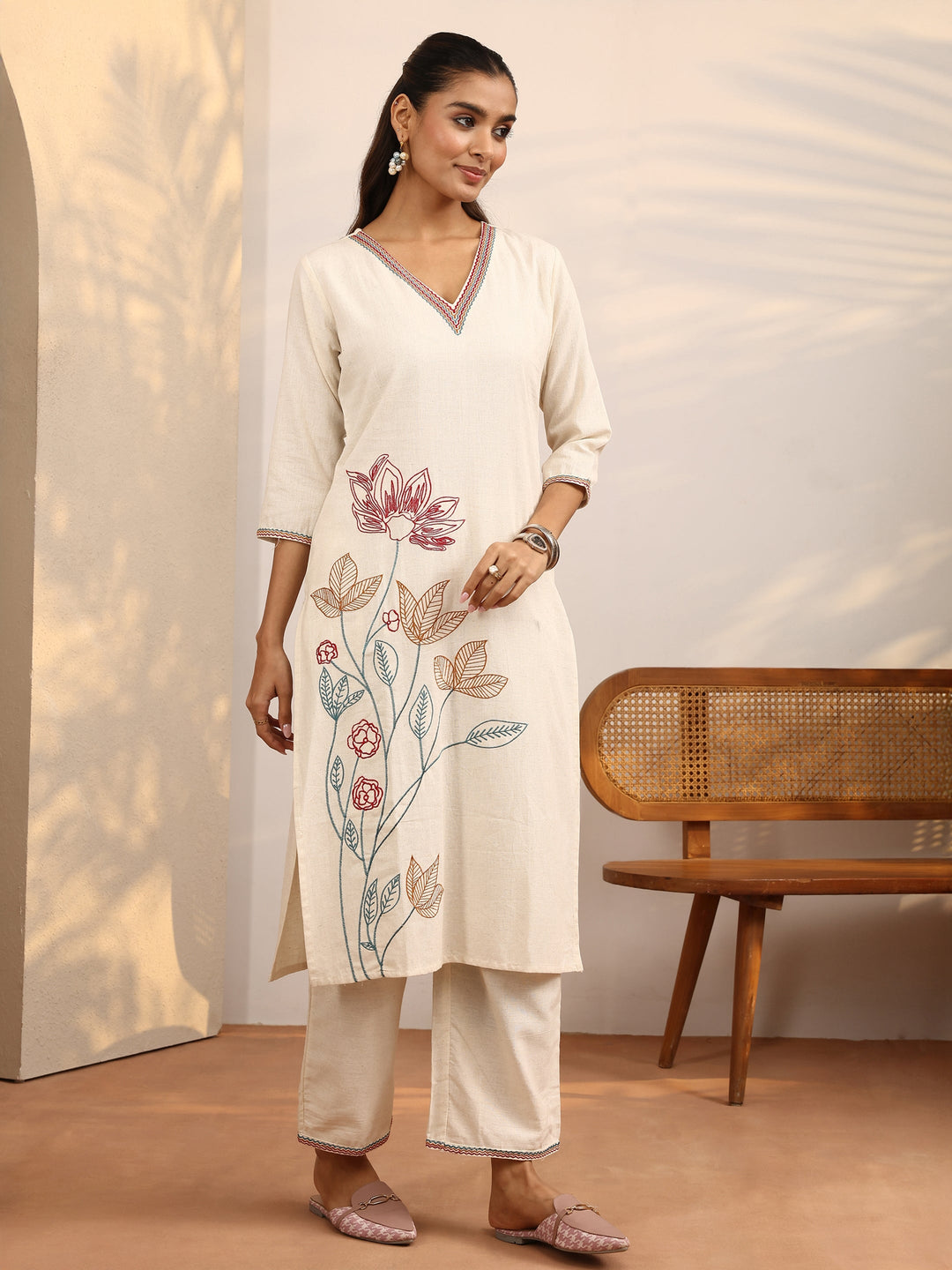  Off White Embroidered Cotton Blend Straight Kurta Set 