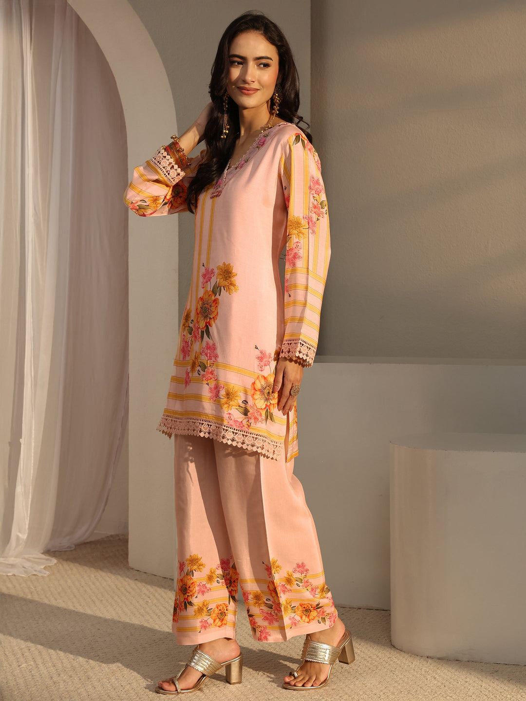  Peach Floral Printed Silk Blend Straight Kurta Set 
