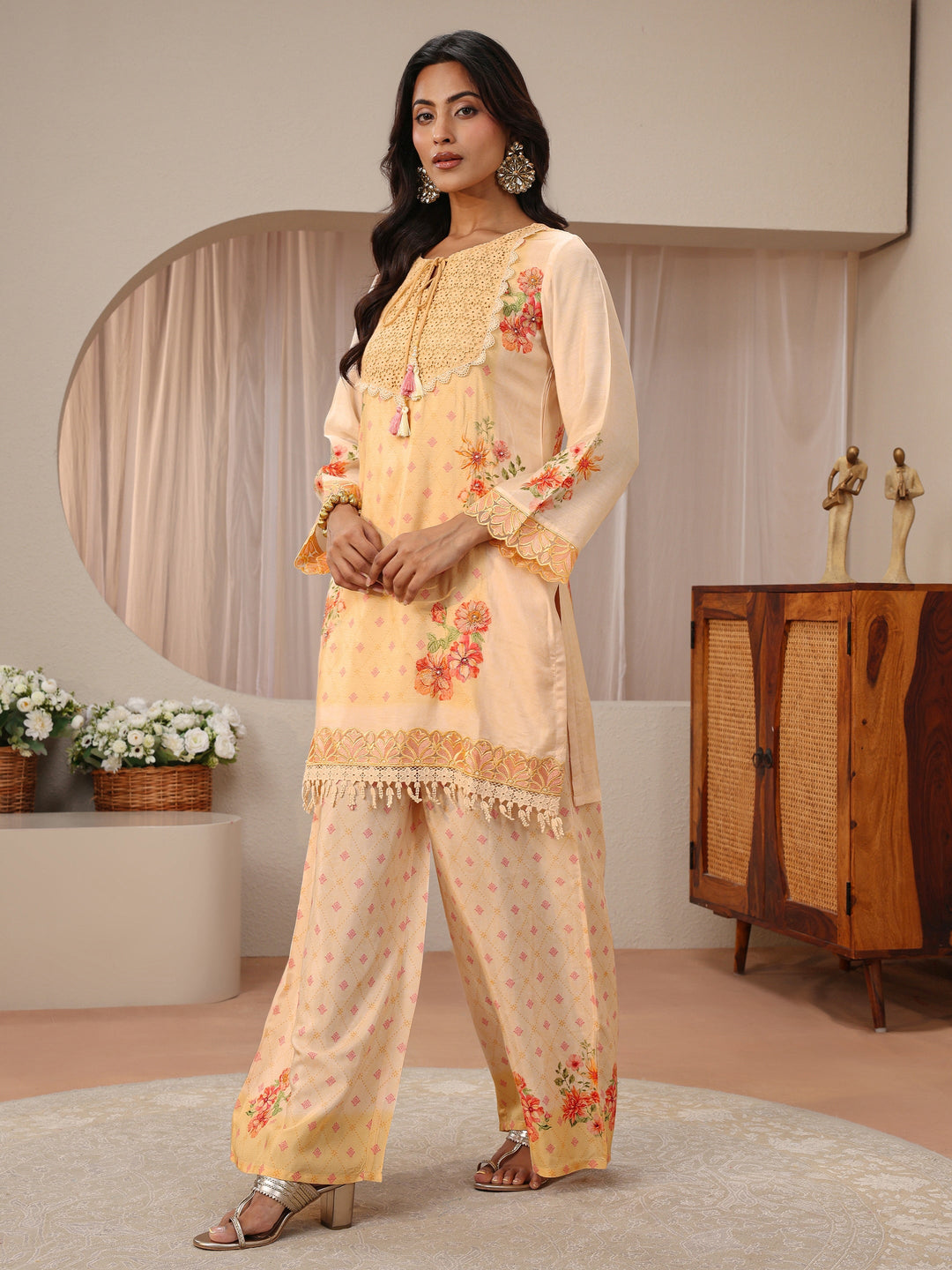  Peach Floral Printed Silk Blend Straight Kurta Set 