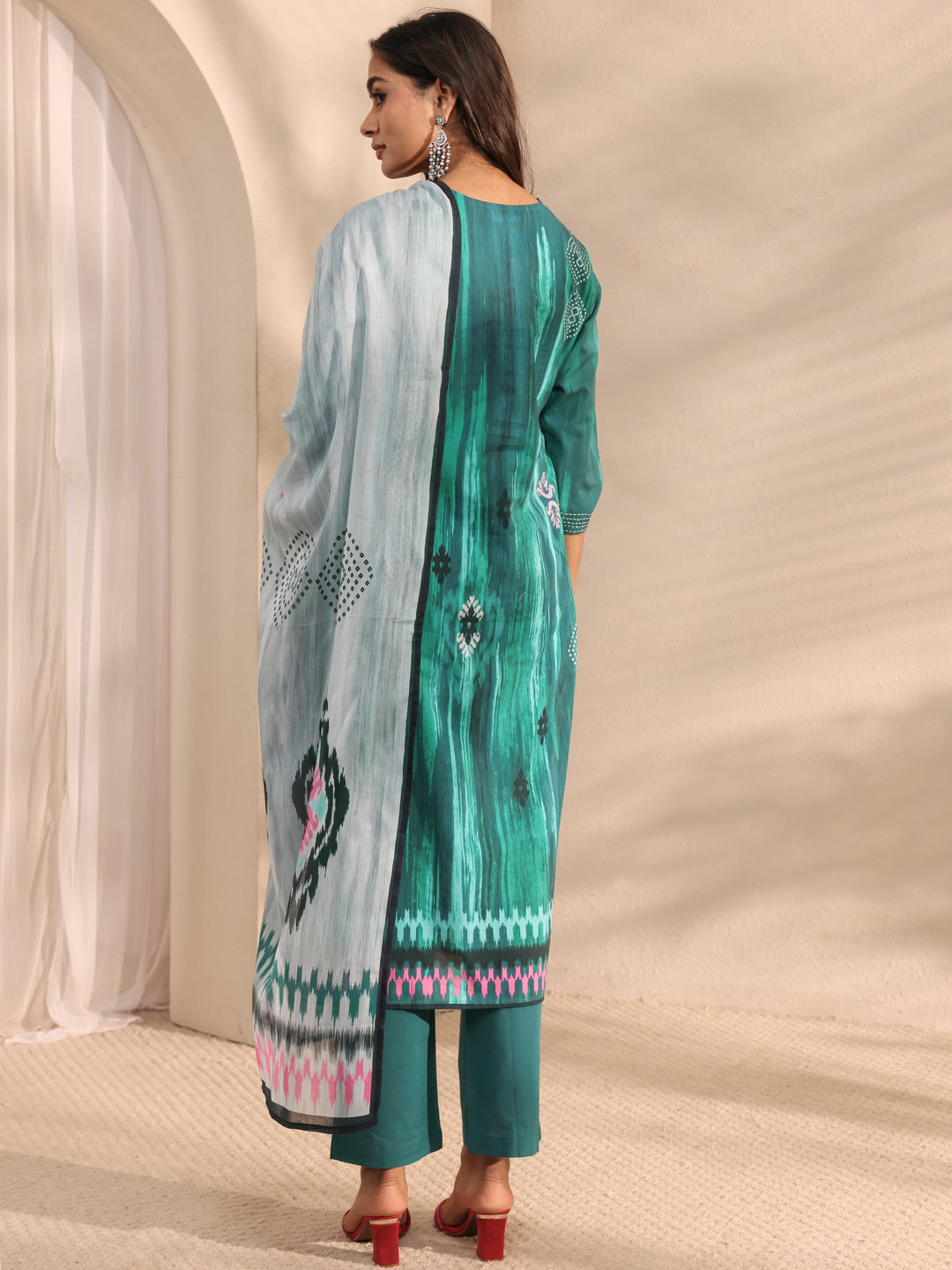  Green Abstract Printed Cotton Blend Straight Suit Set With Dupatta 