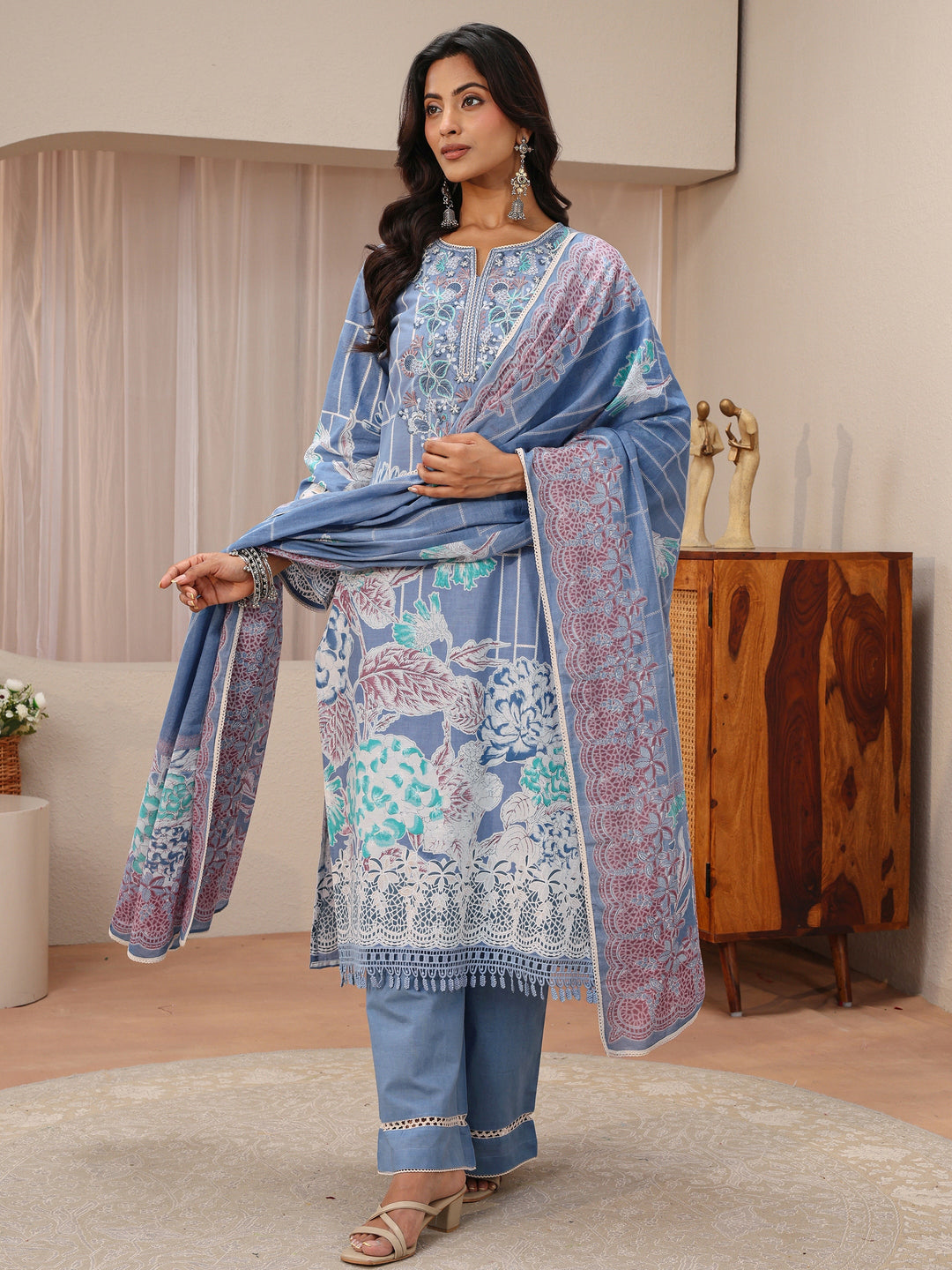  Blue Floral Printed Cotton Straight Suit Set 
