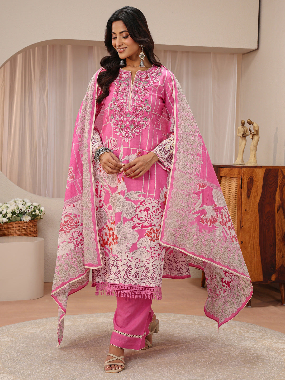  Pink Floral Printed Cotton Straight Suit Set 