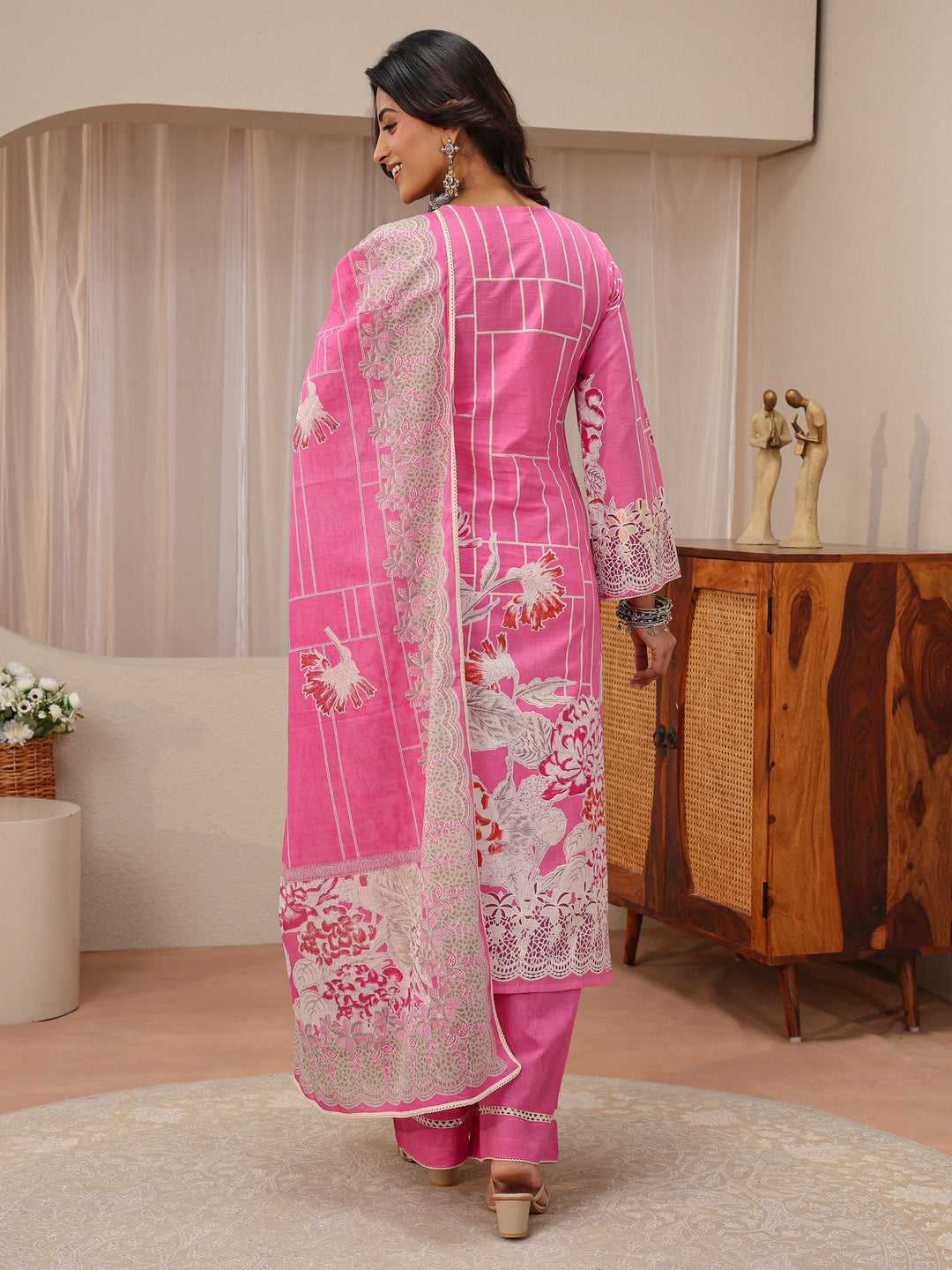  Pink Floral Printed Cotton Straight Suit Set 