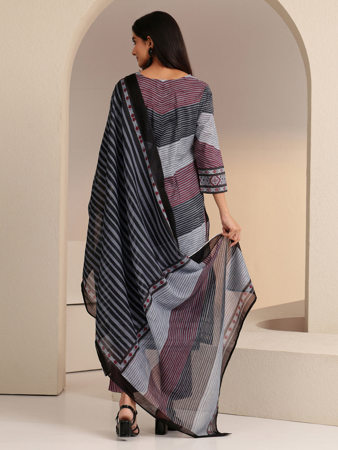  Grey Ajrakh Print Straight Cotton Suit Set 