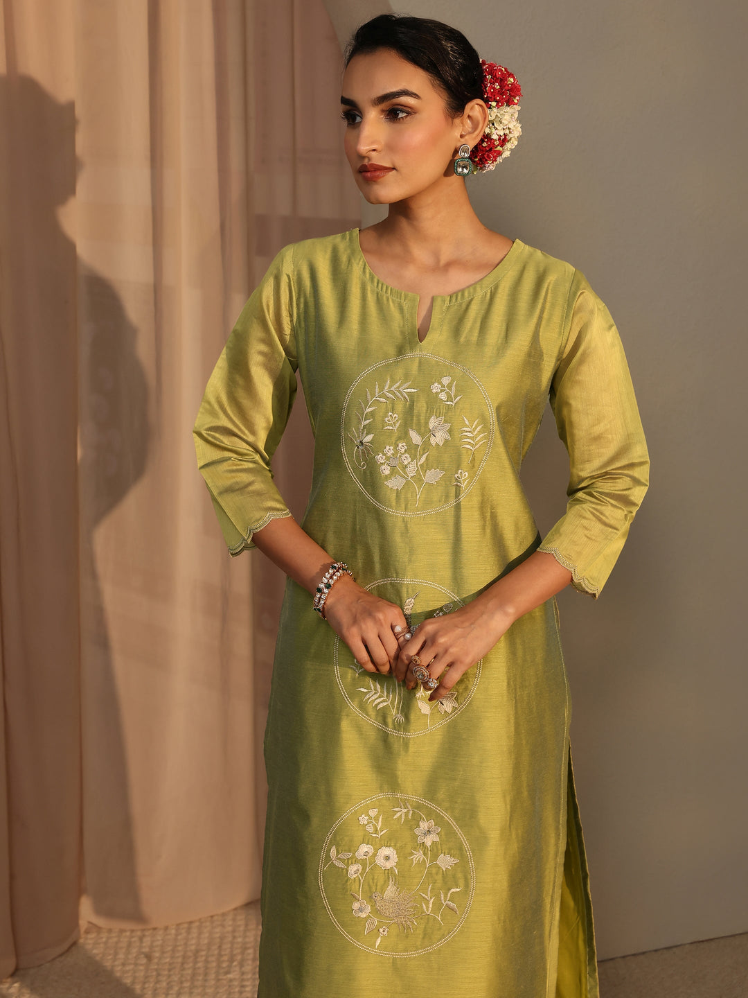  Libas Art Green Embroidered Silk Blend Straight Suit Set With Dupatta 