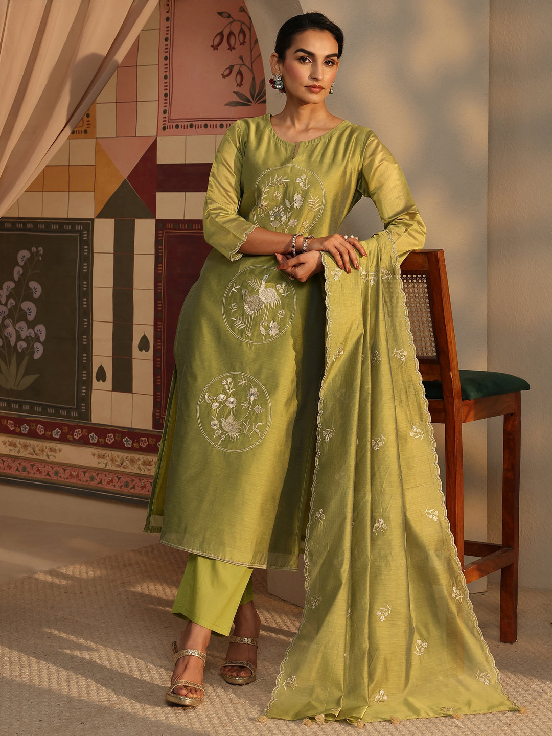  Libas Art Green Embroidered Silk Blend Straight Suit Set With Dupatta 