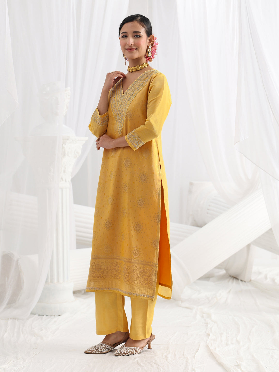  Yellow Embroidered Silk Blend Straight Suit Set With Dupatta 