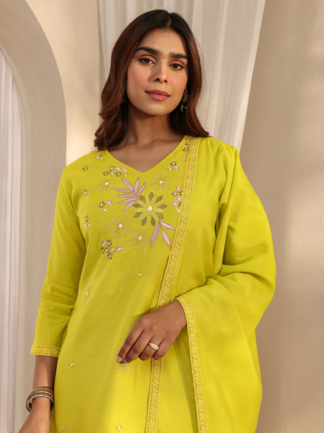  Green Floral Embroidered Silk Blend Straight Suit Set With Dupatta 