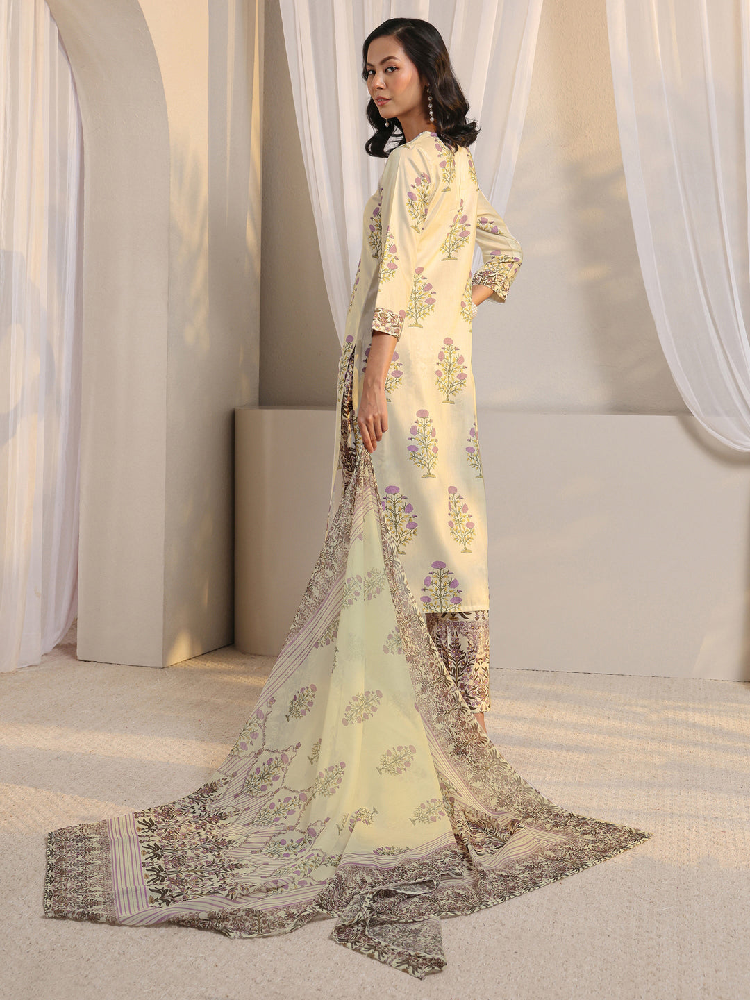  Off White Floral Printed Chanderi Silk Straight Suit Set With Dupatta 