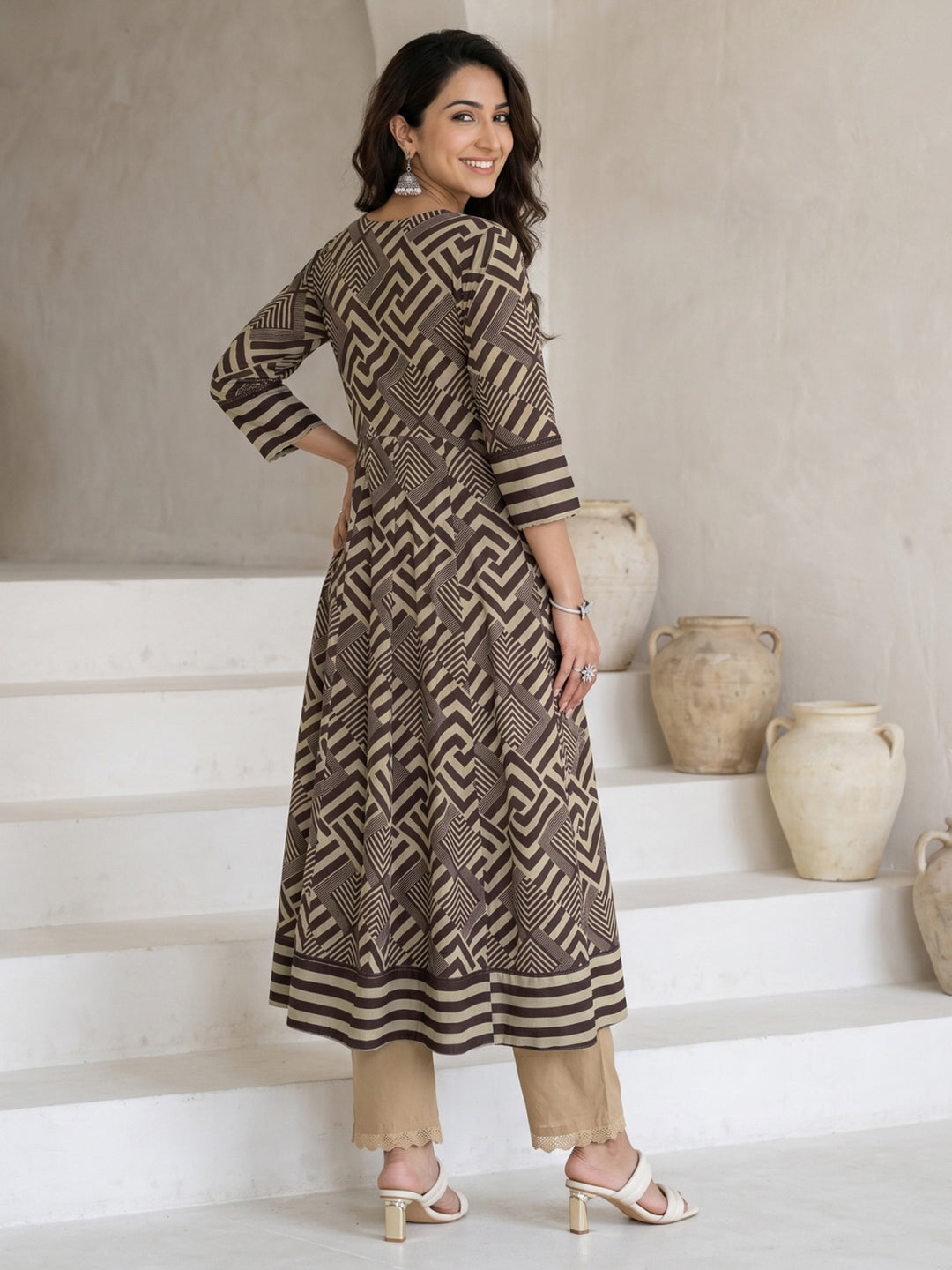  Libas Grey Geometric Printed Cotton Straight Kurta with Long Shrug 