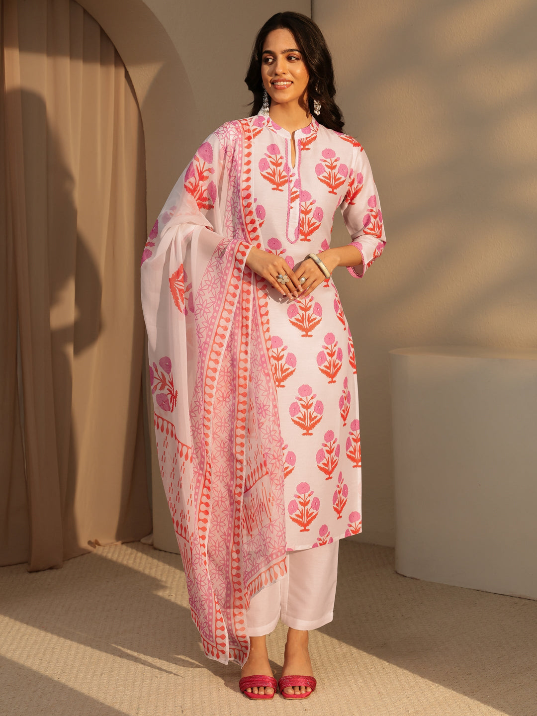  White Floral Printed Straight  Cotton Blend Suit Set 