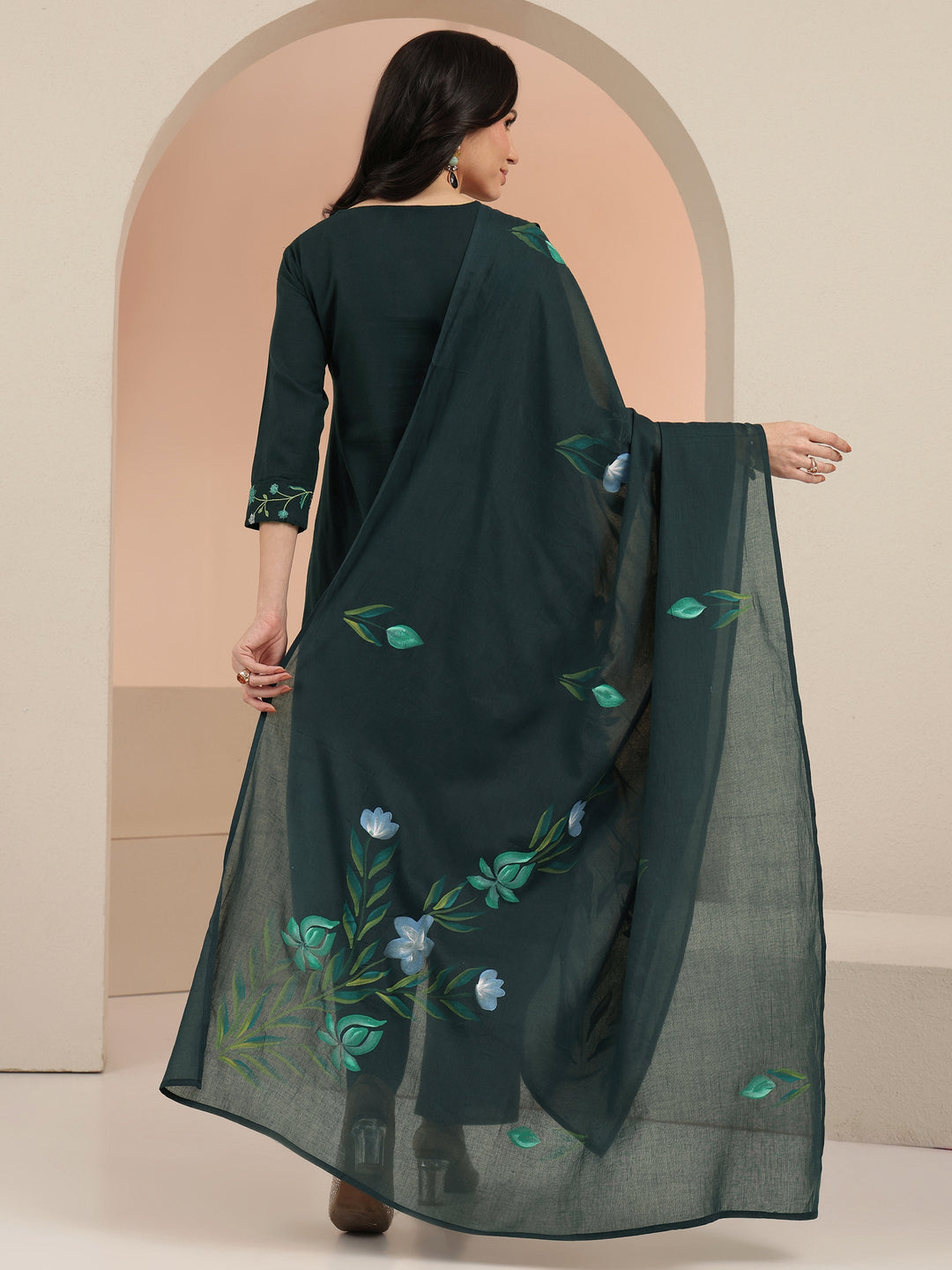  Green Floral Embroidered Cotton Straight Suit Set 