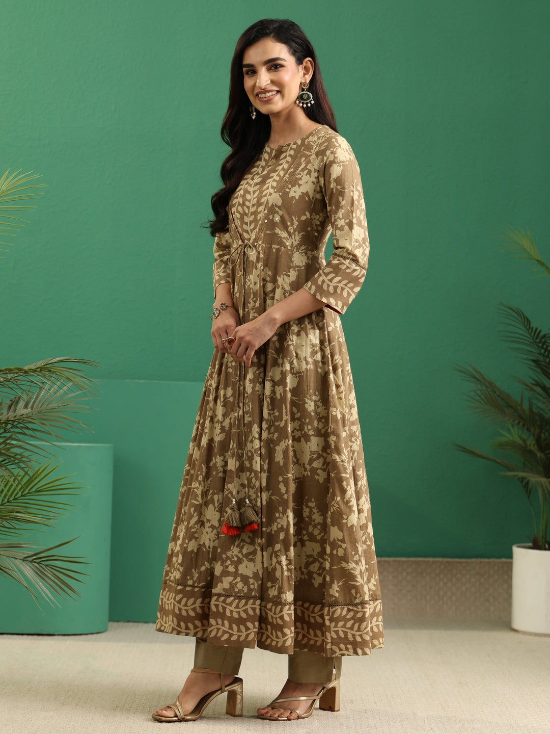  Libas Beige Floral Printed Cotton Kurta Set with Long Jacket 