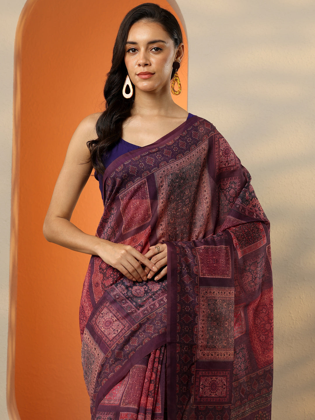  Burgundy Printed Silk Blend Saree With Unstitched Blouse Picece 