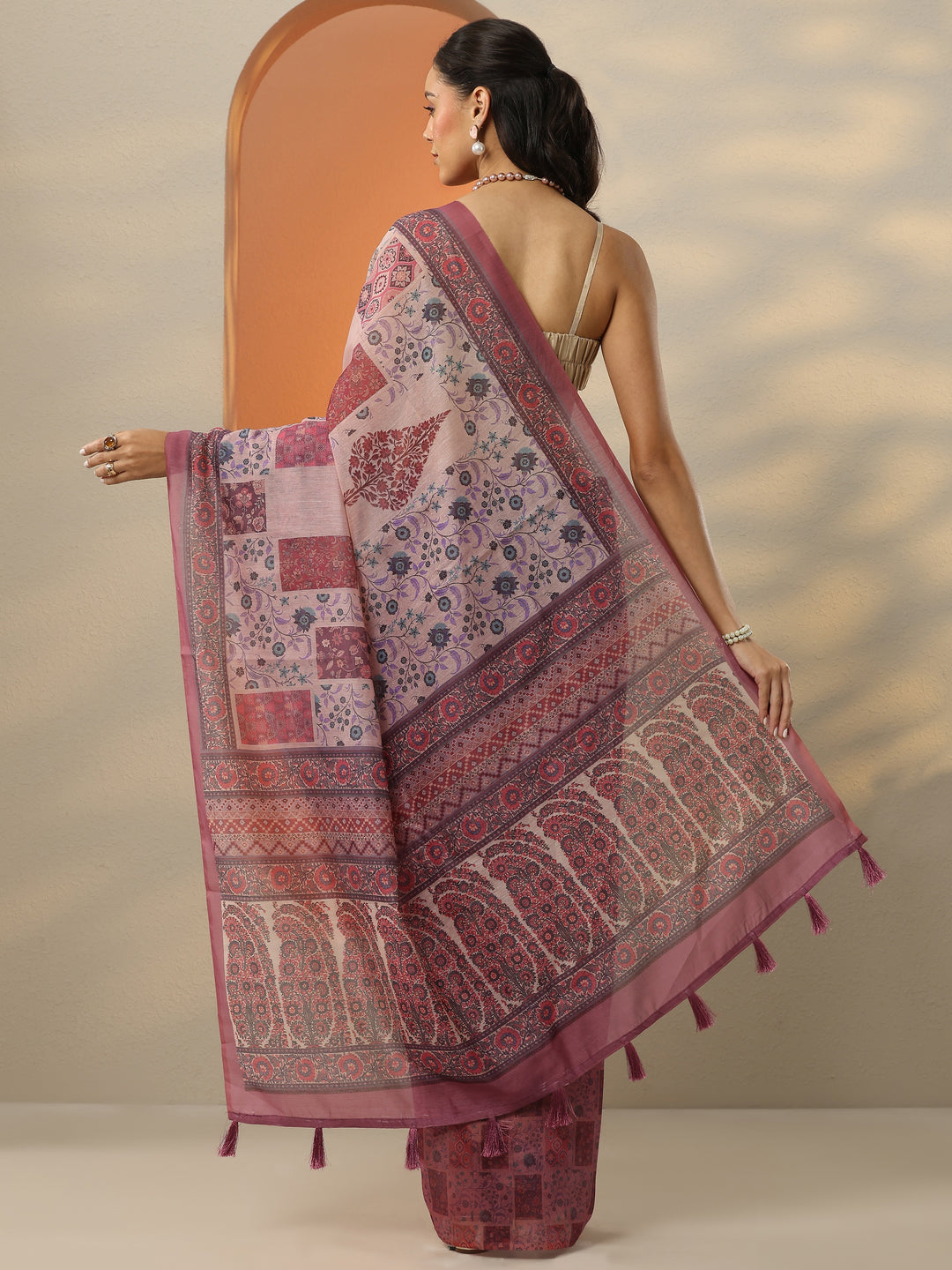  Pink Printed Silk Blend Saree With Unstitched Blouse Piece 