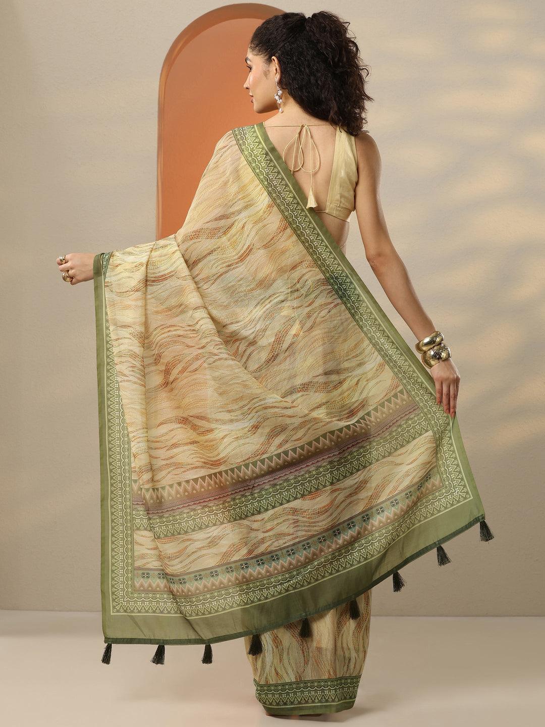  Beige Printed Silk Blend Saree With Unstitched Blouse Piece 