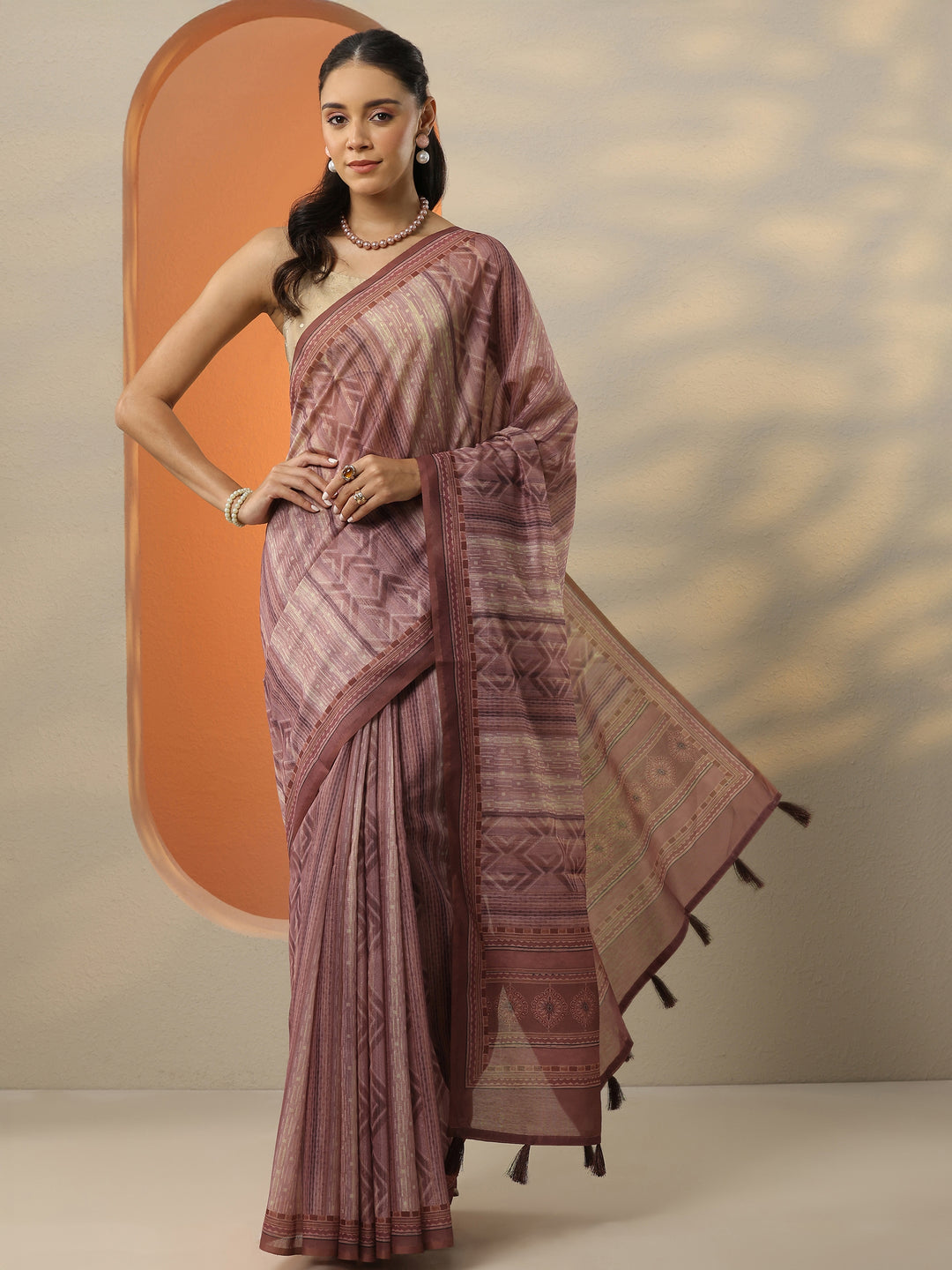  Peach Printed Silk Blend Saree With Unstitched Blouse Picece 