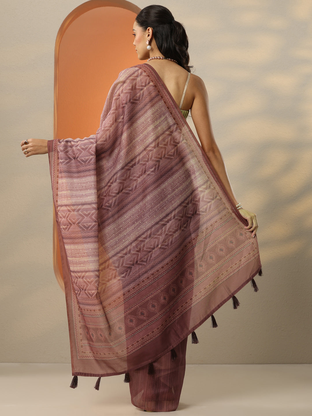  Peach Printed Silk Blend Saree With Unstitched Blouse Picece 