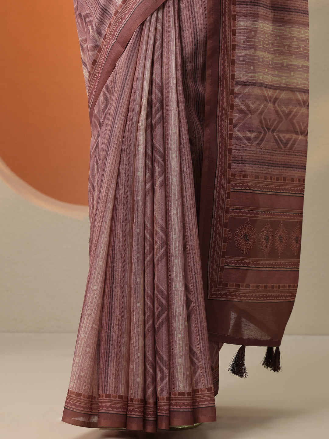  Peach Printed Silk Blend Saree With Unstitched Blouse Picece 