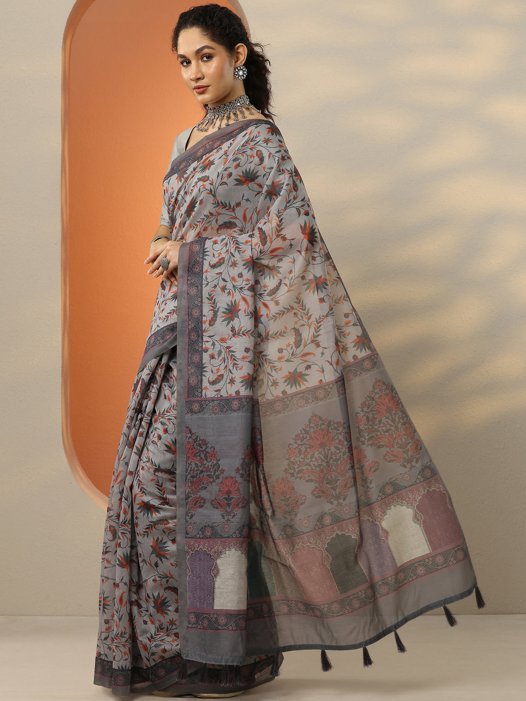  Grey Printed Silk Blend Saree With Unstitched Blouse Piece 