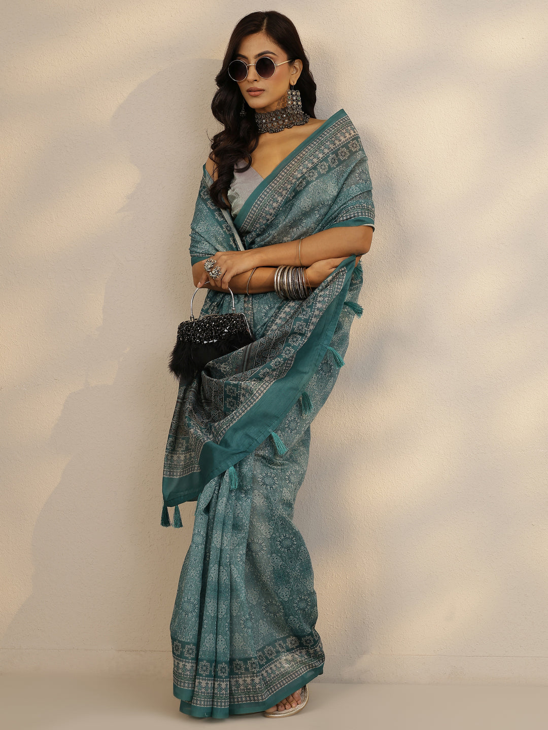 Green Printed Silk Blend Saree With Unstitched Blouse Picece