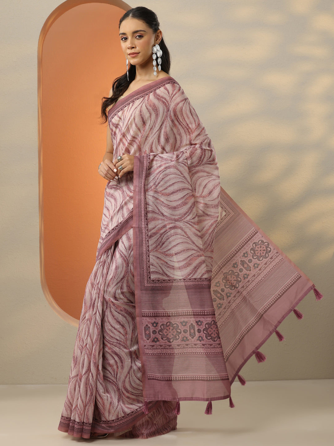  Peach Printed Silk Blend Saree With Unstitched Blouse Picece 
