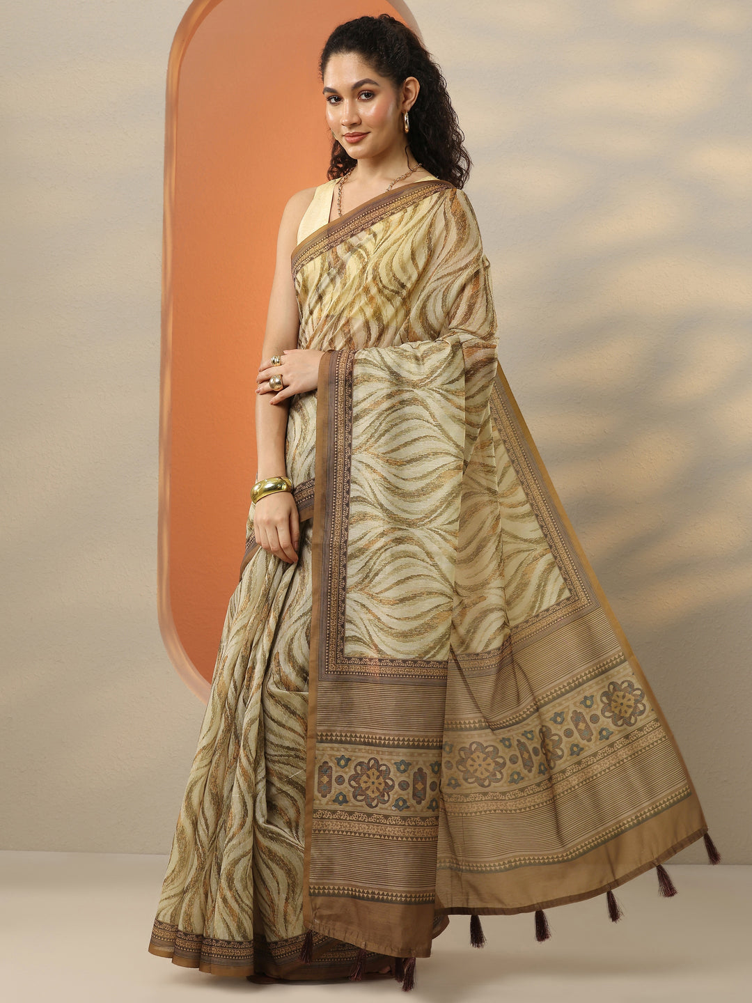  Beige Printed Silk Blend Saree With Unstitched Blouse Piece 
