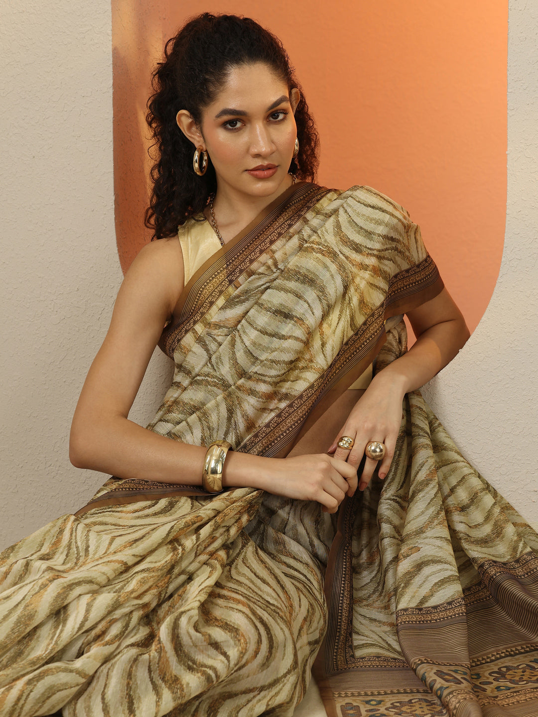  Beige Printed Silk Blend Saree With Unstitched Blouse Piece 