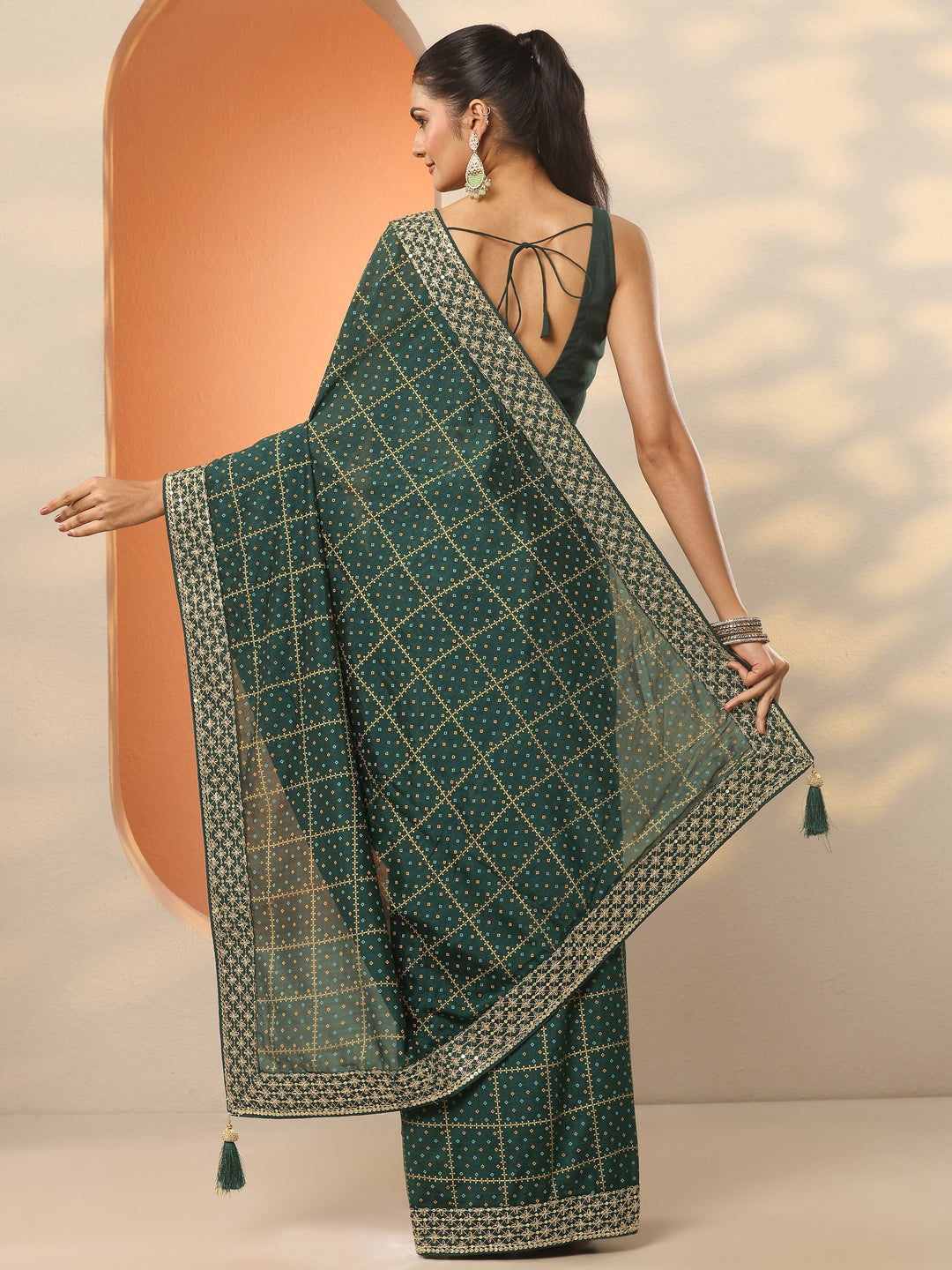  Green Bandhani Printed Silk Blend Saree With Unstitched Blouse Piece 