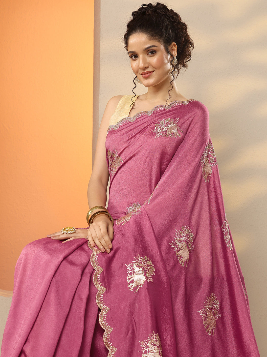 Mauve Embellished Chinon Saree With Unstitched Blouse Piece