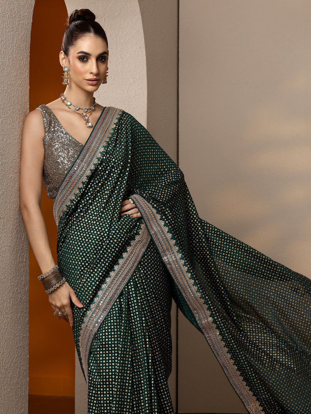  Green Printed Silk Blend Saree With Unstitched Blouse Piece 