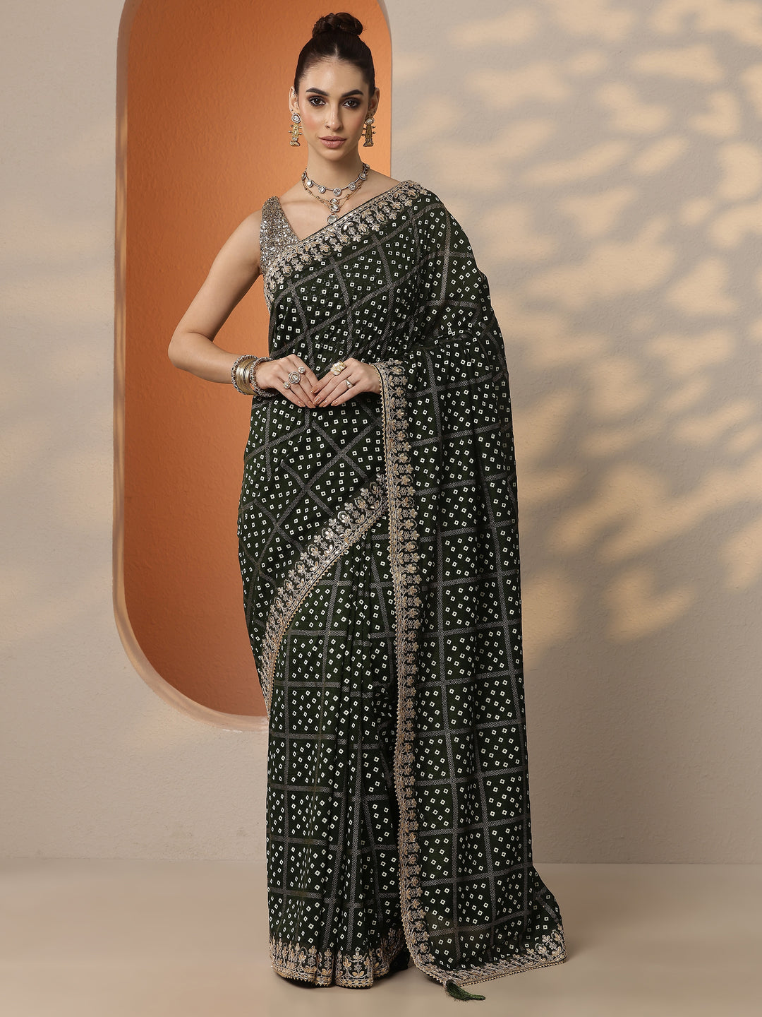  Green Bandhani Printed Silk Blend Saree With Unstitched Blouse Piece 