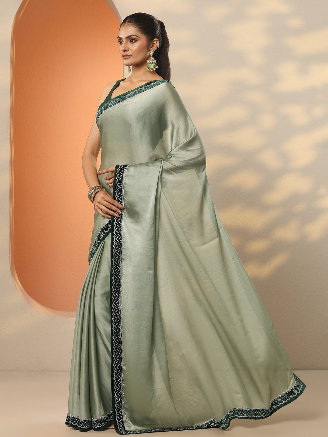  Green Solid Chiffon Saree With Unstitched Blouse Piece 
