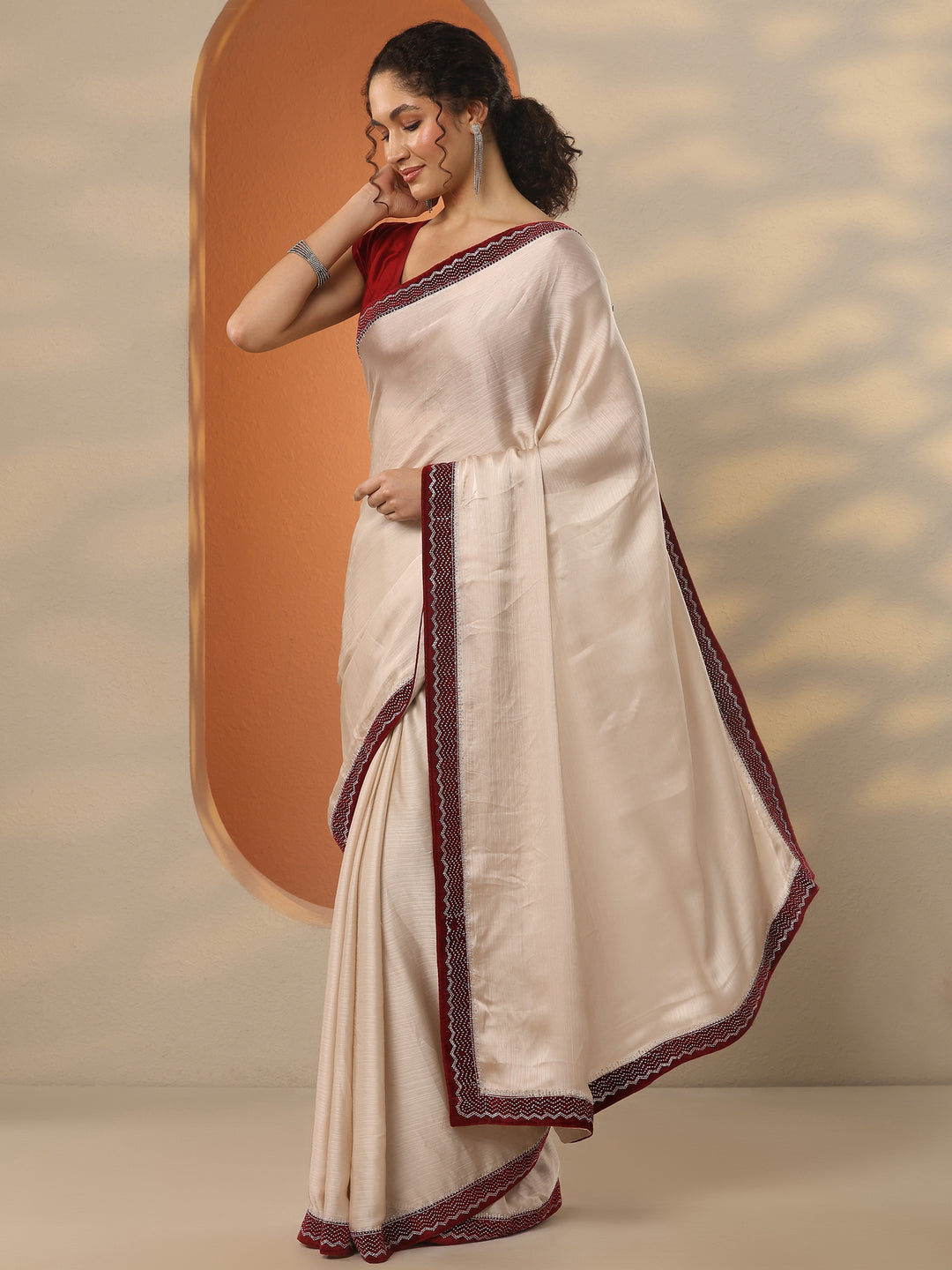  Beige Solid Chiffon Saree With Unstitched Blouse Piece 
