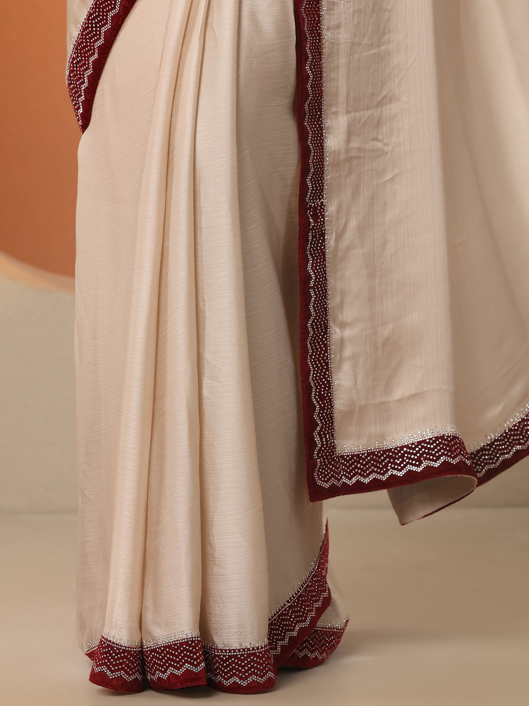  Beige Solid Chiffon Saree With Unstitched Blouse Piece 