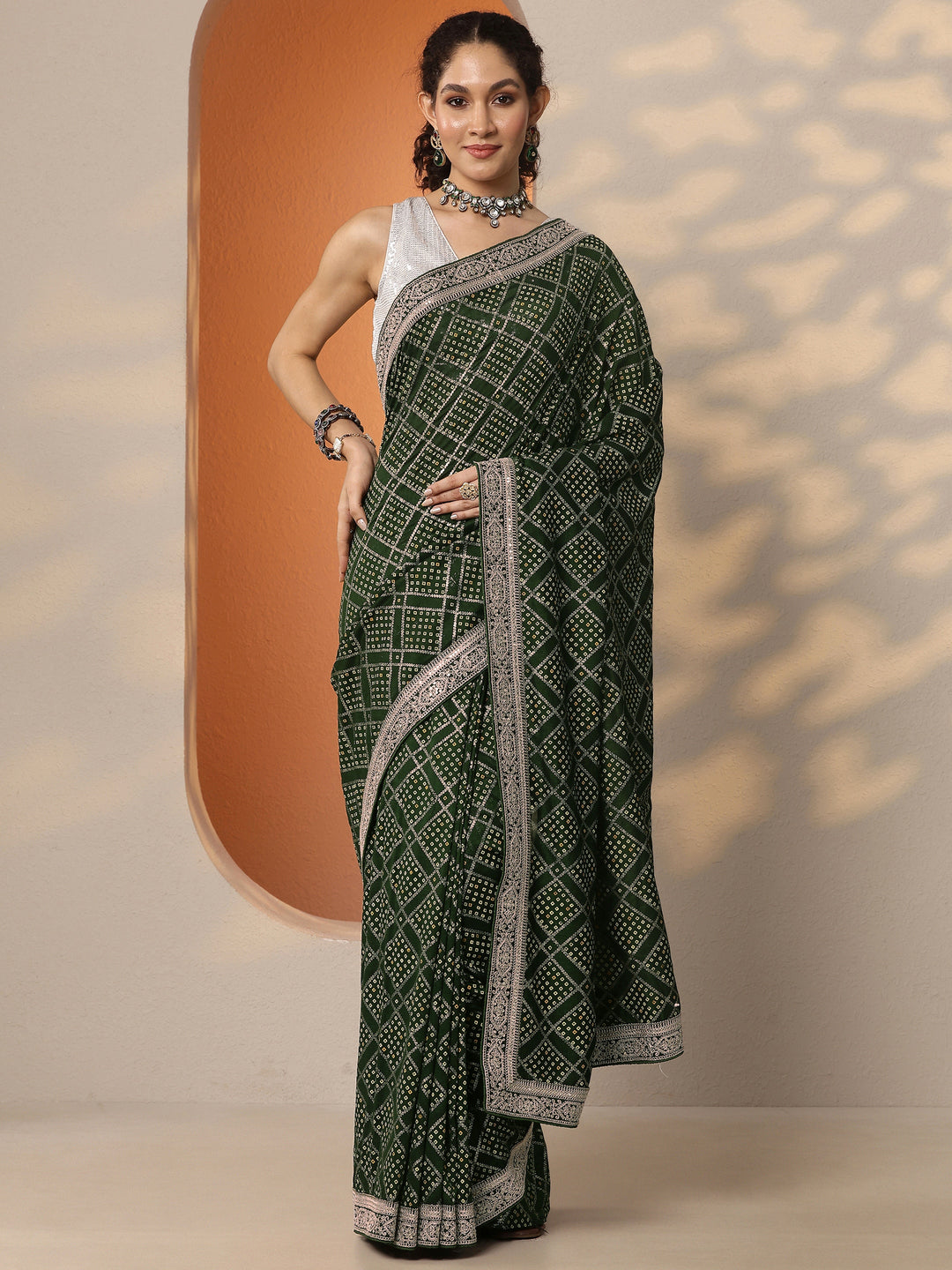  Green Bandhani Printed Silk Blend Saree With Unstitched Blouse Piece 