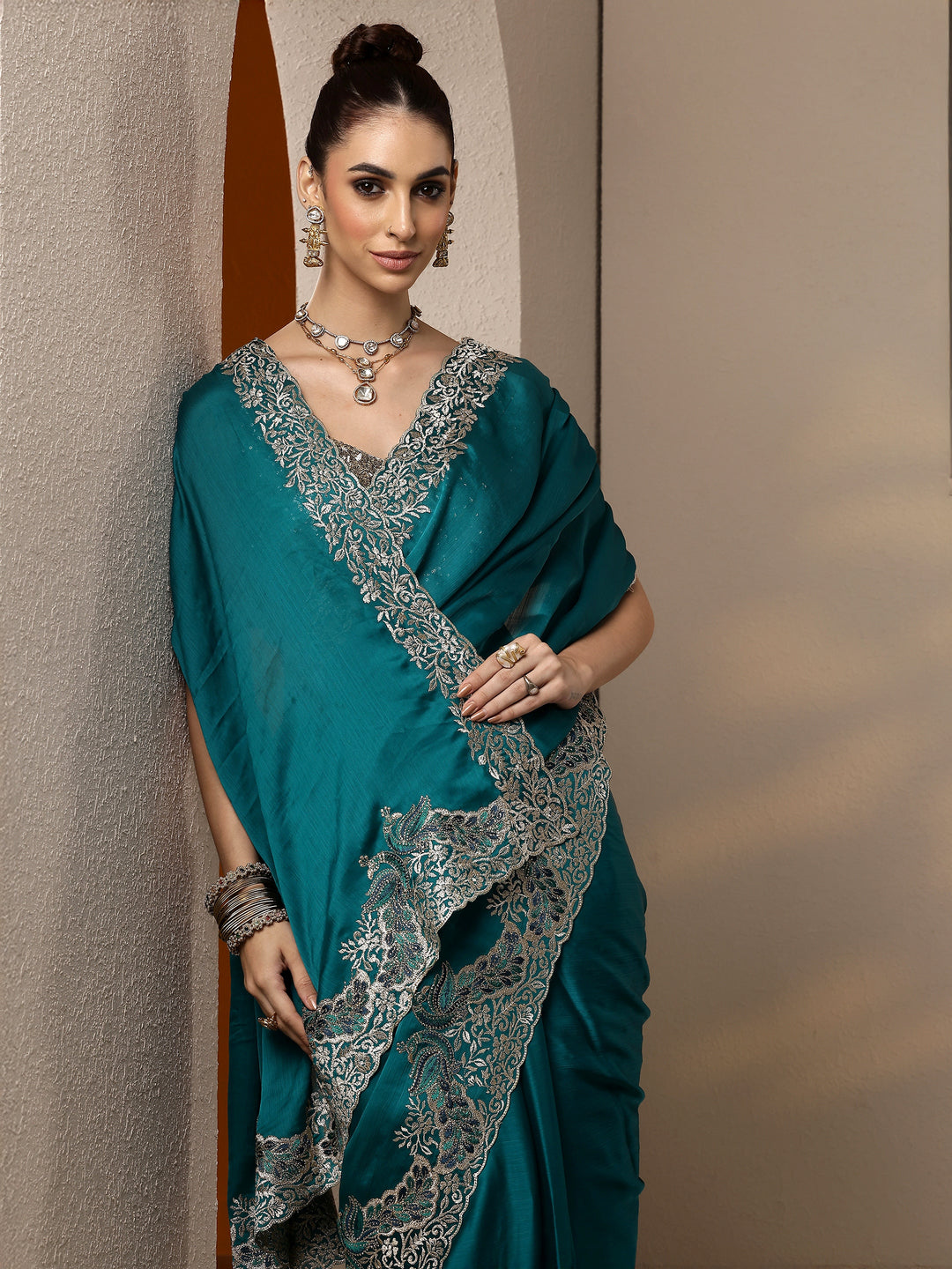 Green Solid Chiffon Saree With Unstitched Blouse Piece 