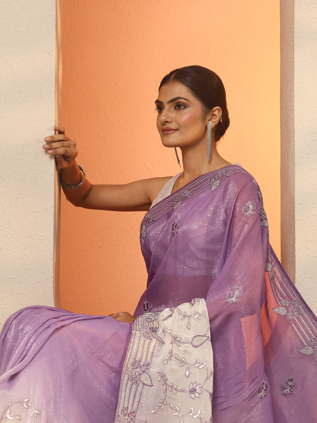  Lavender Embellished Organza Saree With Unstitched Blouse Piece 
