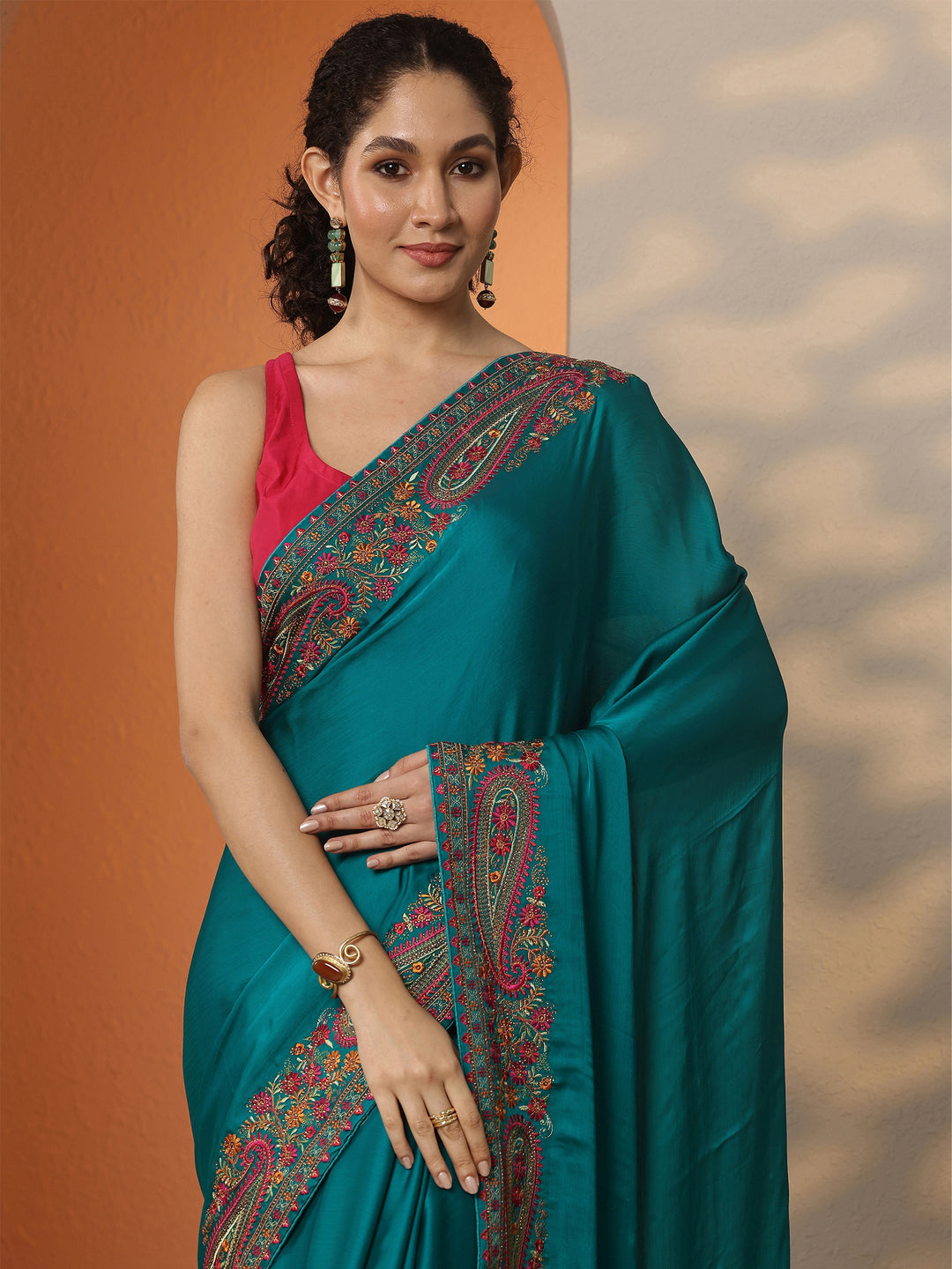  Green Solid Chiffon Saree With Unstitched Blouse Piece 