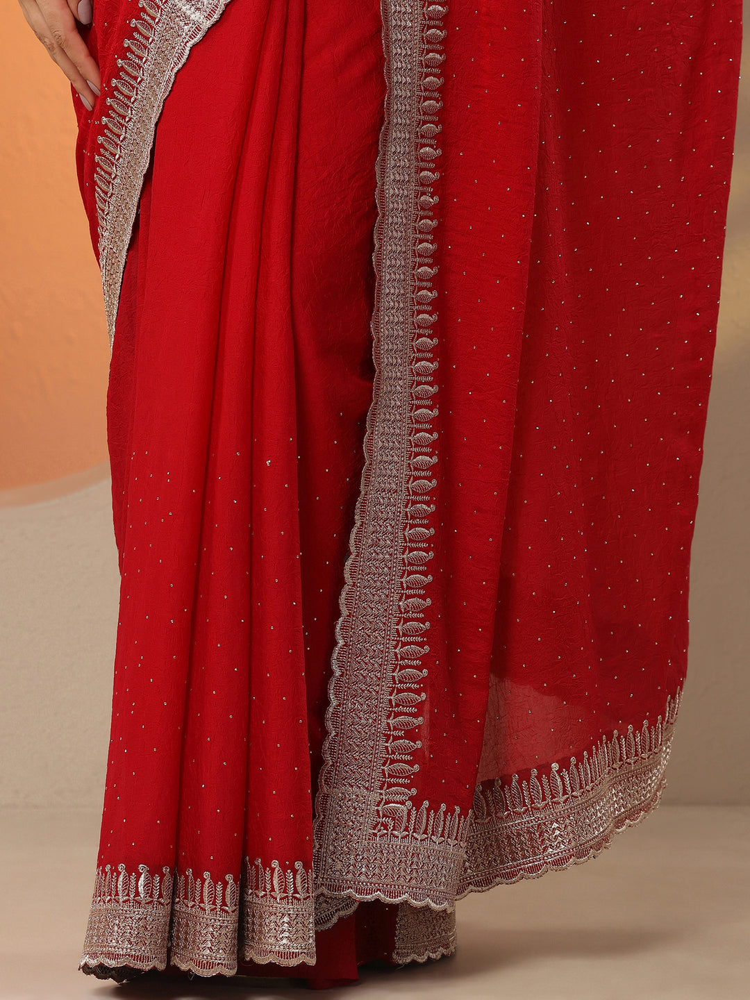  Red Embellished Organza Saree With Unstitched Blouse Piece 